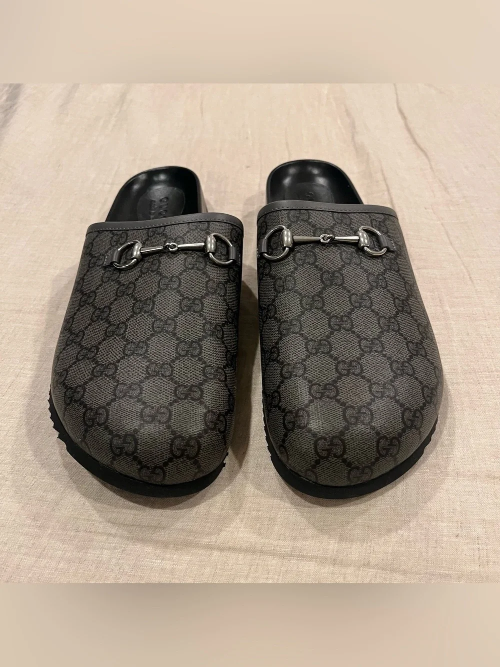 Gucci supreme gg